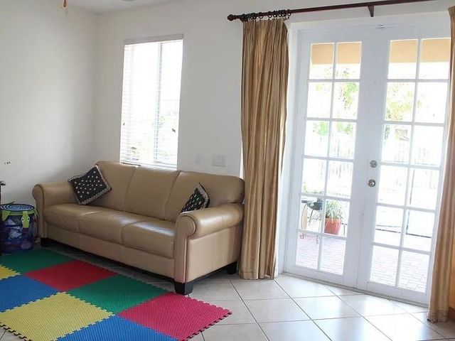 584 Conservation Drive, Weston, FL 33327