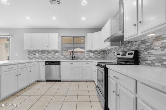 43317 W WALLNER Drive, Maricopa, AZ 85138