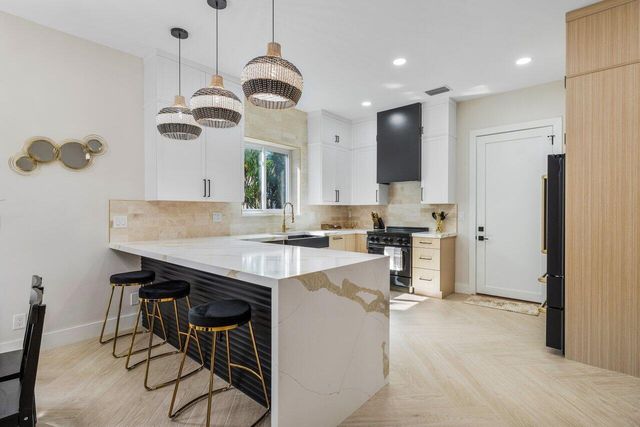 1920 SPANISH Trail, Delray Beach, FL 33483