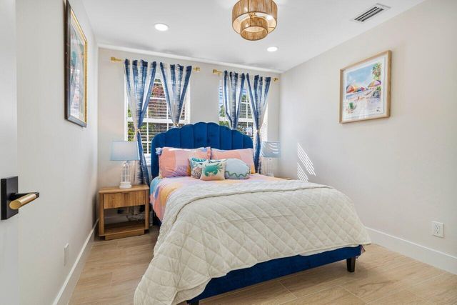 1920 SPANISH Trail, Delray Beach, FL 33483