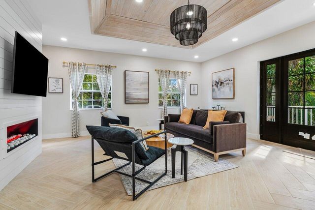 1920 SPANISH Trail, Delray Beach, FL 33483