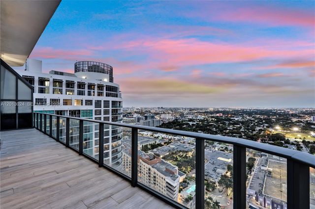 121 NE 34th Street PH3217, Miami, FL 33137