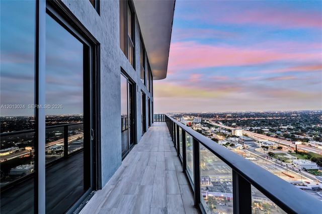 121 NE 34th Street PH3217, Miami, FL 33137