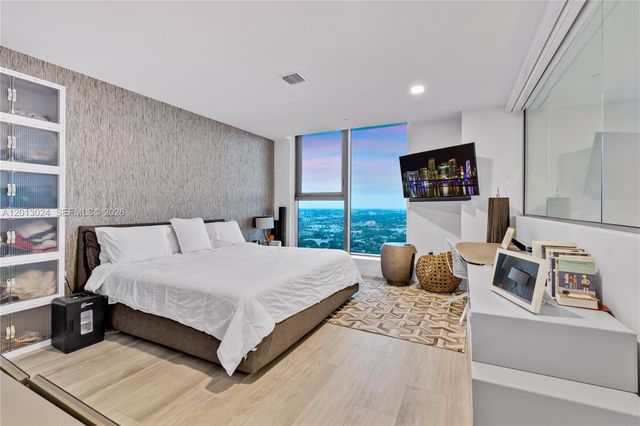 121 NE 34th Street PH3217, Miami, FL 33137