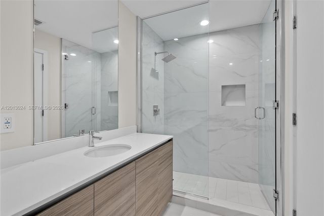 121 NE 34th Street PH3217, Miami, FL 33137
