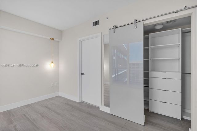 121 NE 34th Street PH3217, Miami, FL 33137