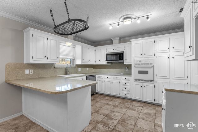 4824 RHEA ROAD, Wichita Falls, TX 76308