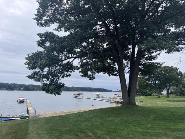 1655 Mulder Drive, Muskegon, MI 49445