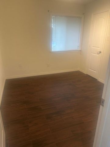 304 Jill Street, Conroe, TX 77303