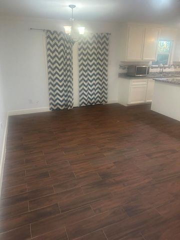 304 Jill Street, Conroe, TX 77303