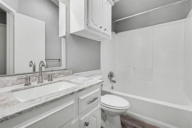 2136 Meench Drive, Moore, OK 73170