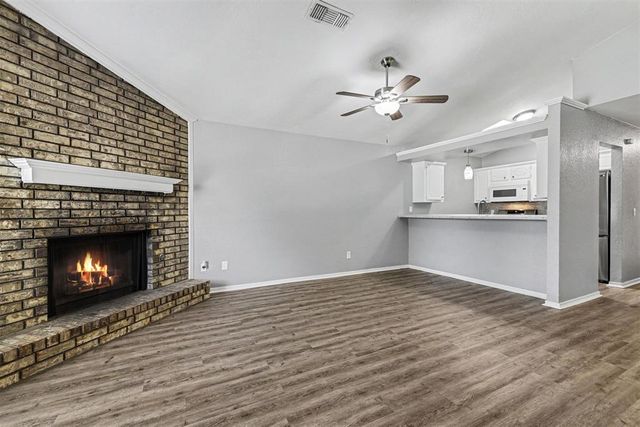 2136 Meench Drive, Moore, OK 73170