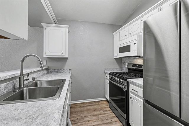 2136 Meench Drive, Moore, OK 73170