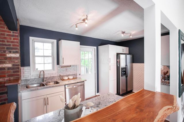 1041 Oregon Avenue, Columbus, OH 43201