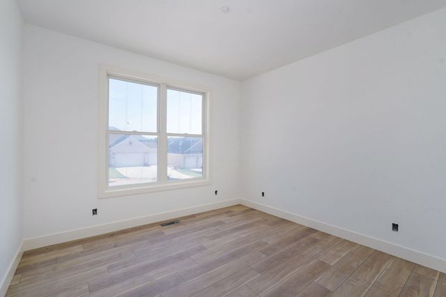 2950 W Marty Street, Springfield, MO 65810