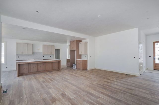 2950 W Marty Street, Springfield, MO 65810