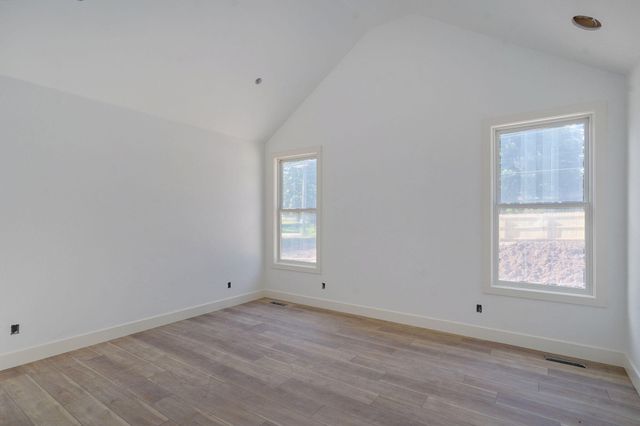 2950 W Marty Street, Springfield, MO 65810