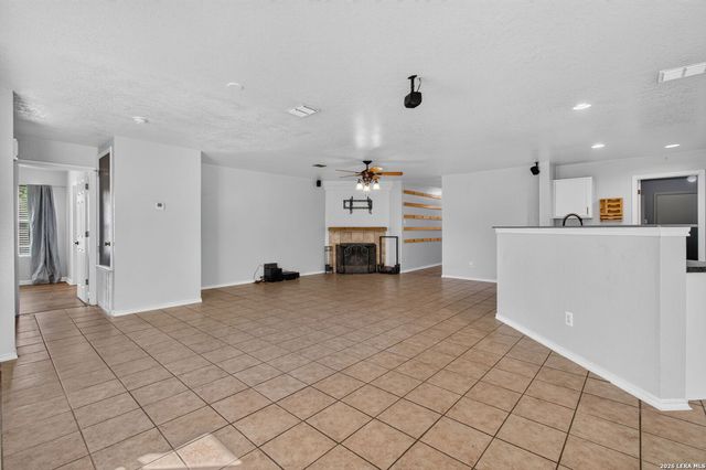 1437 Prairie Rock, New Braunfels, TX 78130