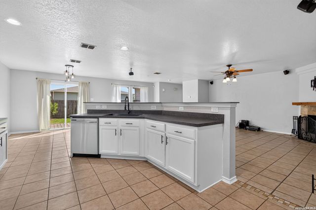 1437 Prairie Rock, New Braunfels, TX 78130