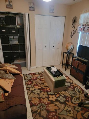 27 Vista Del Rio, Boynton Beach, FL 33426