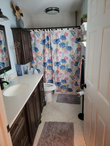 27 Vista Del Rio, Boynton Beach, FL 33426