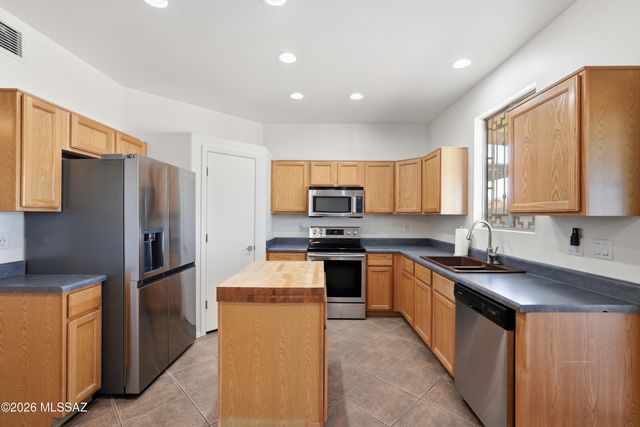 10208 E Prospect Vista Way, Tucson, AZ 85747