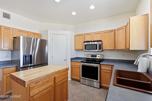 10208 E Prospect Vista Way, Tucson, AZ 85747