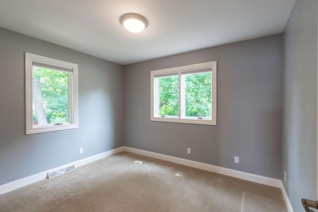 11900 54th Avenue N, Plymouth, MN 55442