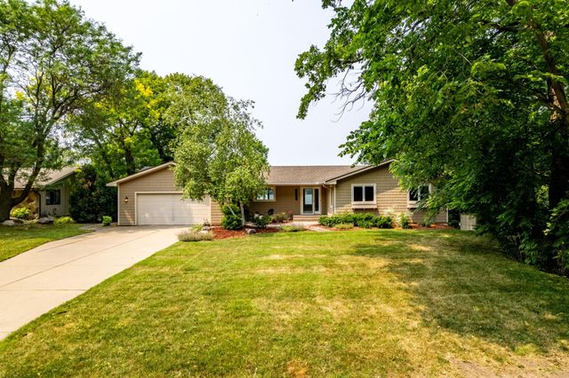 11900 54th Avenue N, Plymouth, MN 55442