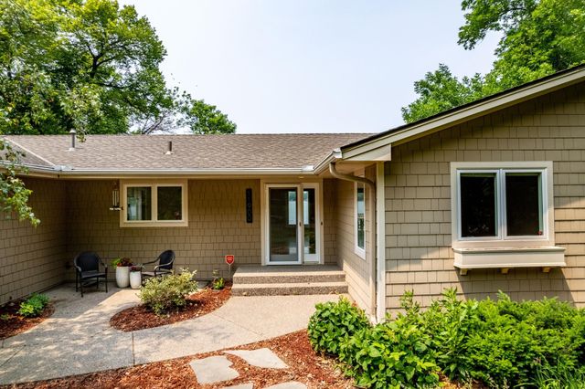 11900 54th Avenue N, Plymouth, MN 55442