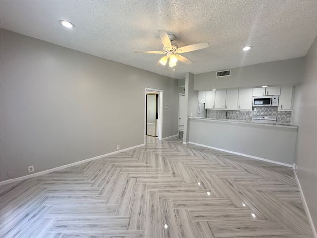 3626 Prescott Avenue C, Dallas, TX 75219