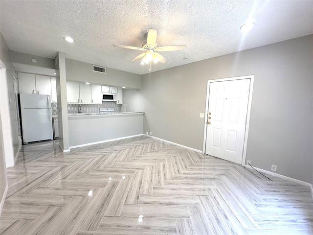 3626 Prescott Avenue C, Dallas, TX 75219