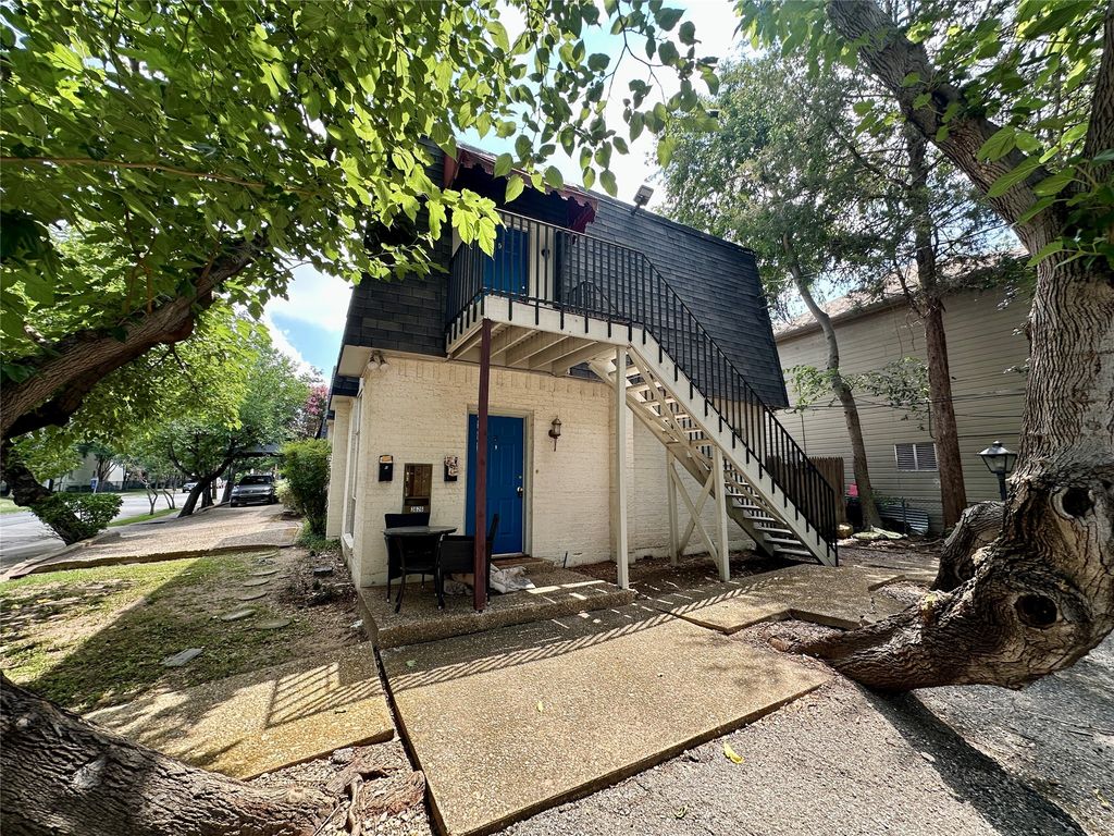 3626 Prescott Avenue C, Dallas, TX 75219
