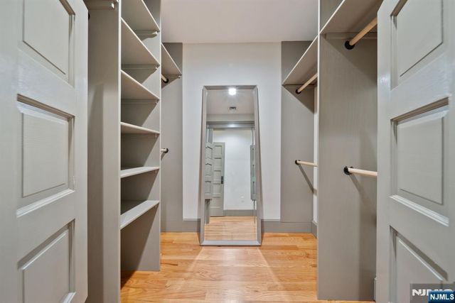 30 Highwood Avenue, Midland Park, NJ 07432