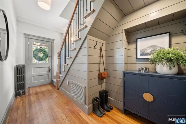 30 Highwood Avenue, Midland Park, NJ 07432