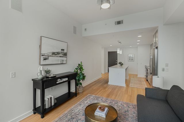 1212 Laurel St Apt 206, Nashville, TN 37203