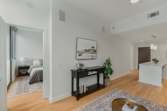 1212 Laurel St Apt 206, Nashville, TN 37203