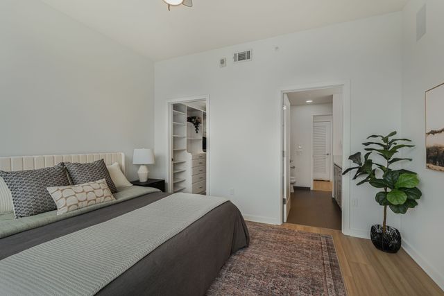 1212 Laurel St Apt 206, Nashville, TN 37203