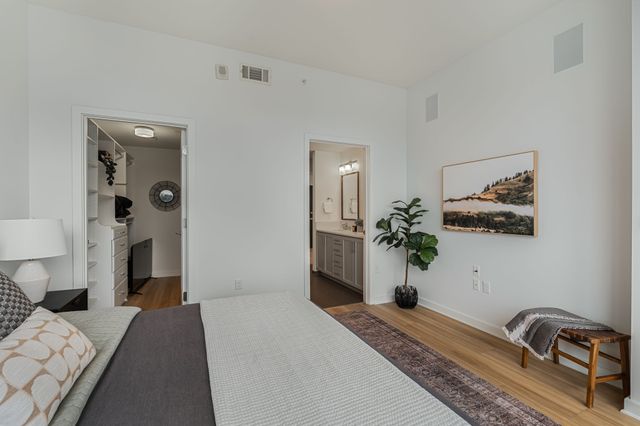 1212 Laurel St Apt 206, Nashville, TN 37203