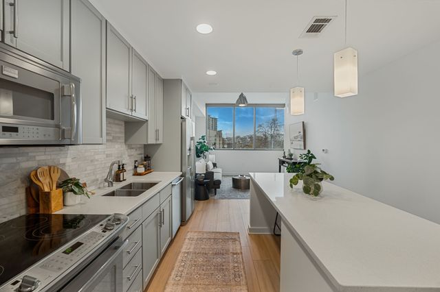 1212 Laurel St Apt 206, Nashville, TN 37203