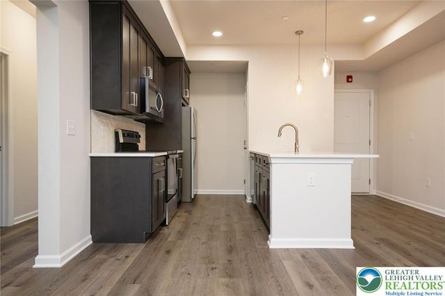 1210 Eaton Avenue 204, Bethlehem City, PA 18018