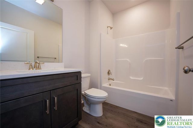 1210 Eaton Avenue 204, Bethlehem City, PA 18018