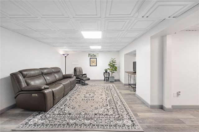 55 Gentry Way, Scituate, RI 02857