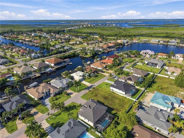 3729 SW 3rd TER, Cape Coral, FL 33991