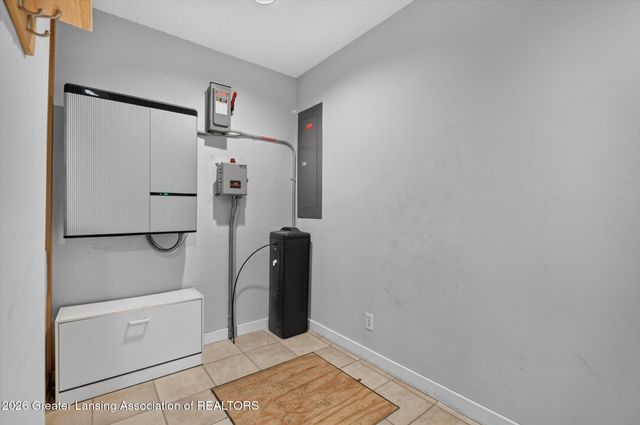 1231 Jolly Road, Okemos, MI 48864