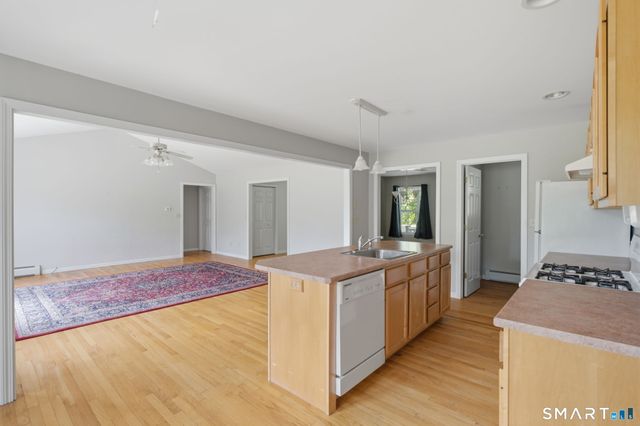 50 Hoskins Road, Bloomfield, CT 06002
