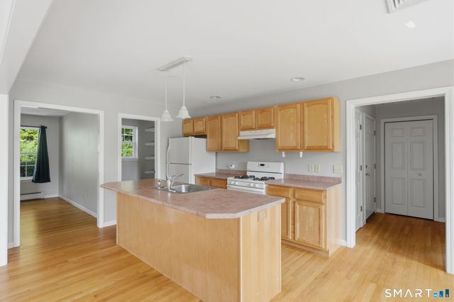 50 Hoskins Road, Bloomfield, CT 06002