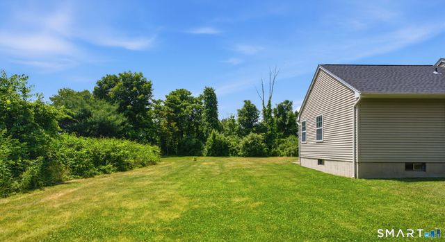 50 Hoskins Road, Bloomfield, CT 06002