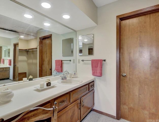 105 Long Island Bay Apt 1A, Hot Springs, AR 71913