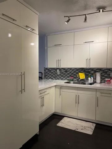 1810 W 56th St 3414, Hialeah, FL 33012